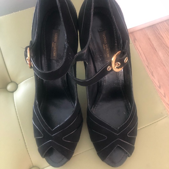 Louis Vuitton Sandals - Picture 5 of 8